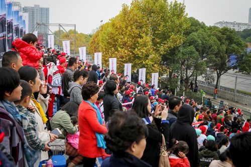 CTCC武漢街道賽圓滿(mǎn)落幕</br>打造又一張武漢城市新名片(圖2)