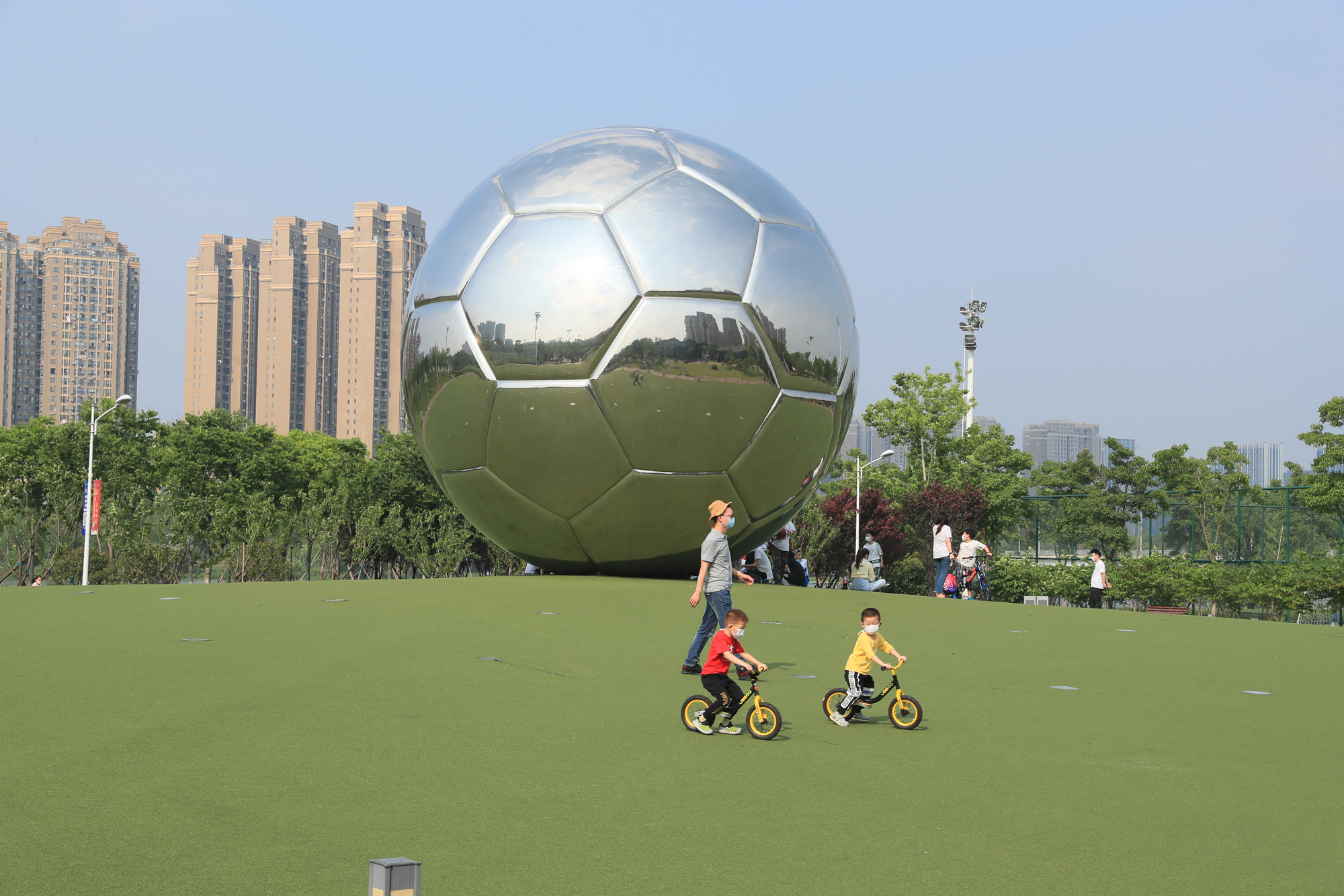 重啟運(yùn)動(dòng)模式，足球公園今日恢復(fù)對(duì)外開放！(圖1)